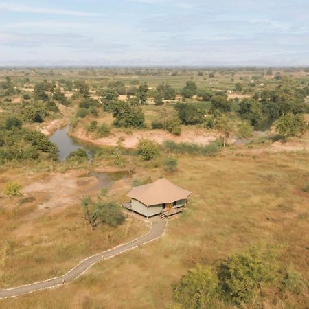 Hotel Trees N Tigers, Tadoba Kolāra Exterior foto